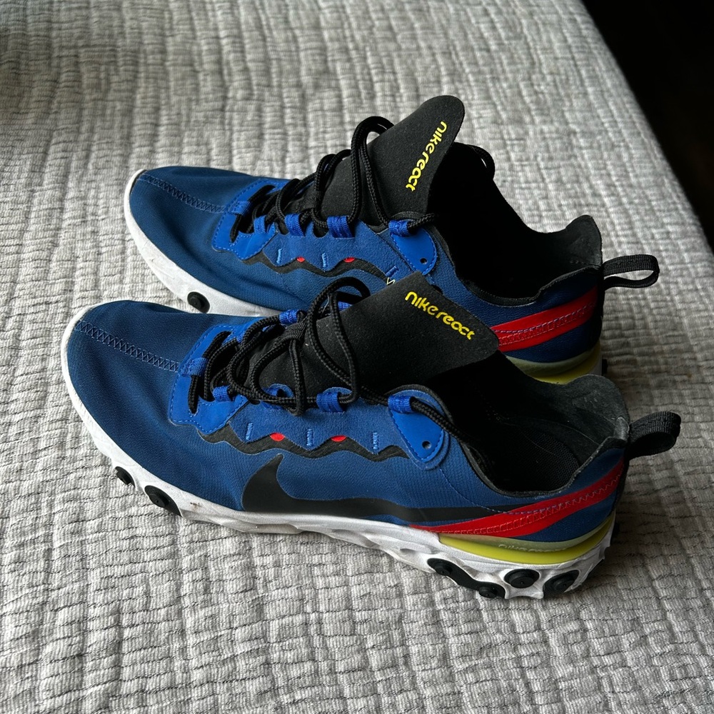 Nike React